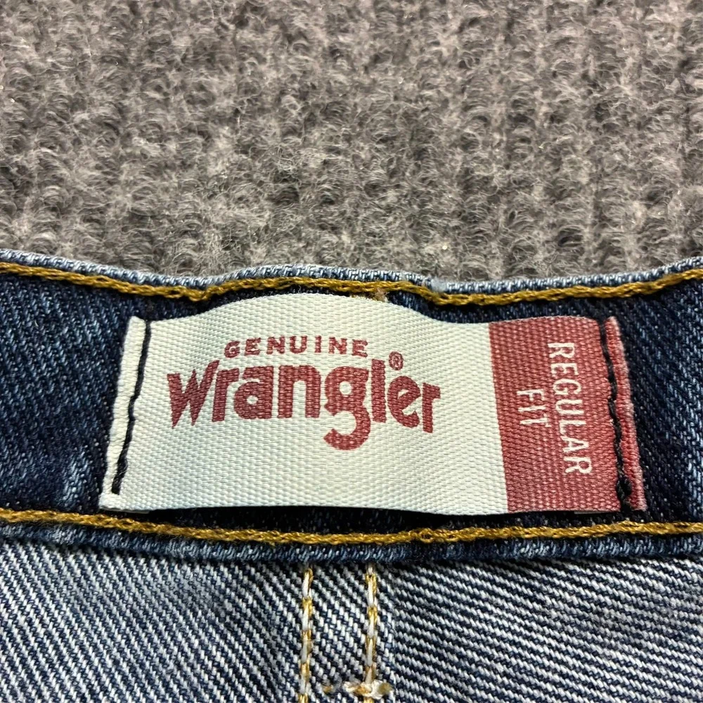 Genuine‎ Wrangler Mens Jeans Size 36x32 Blue Denim Regular Fit Cotton Vintage